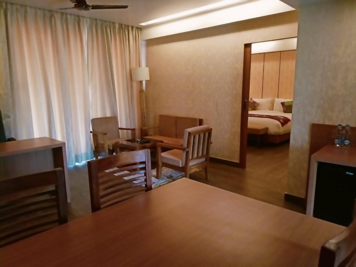 Abhyagama Hotel ディガ エクステリア 写真